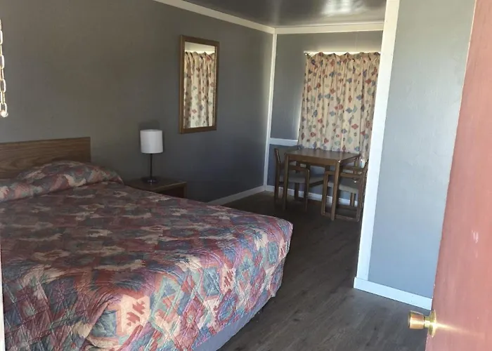 Desert Inn&rv 2* Shoshoni